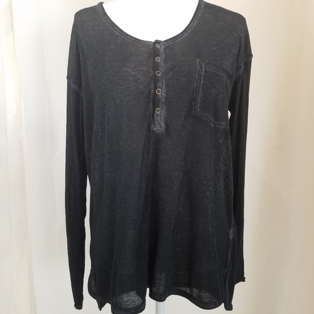 Free Press Gray/black knit top